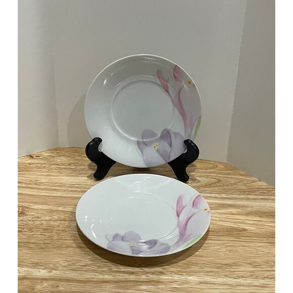 Set of 2 Vintage MIKASA SPRING CROCUS Plates Saucers 6” - Picture 1 of 6